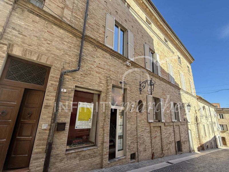 Palast in Montegranaro