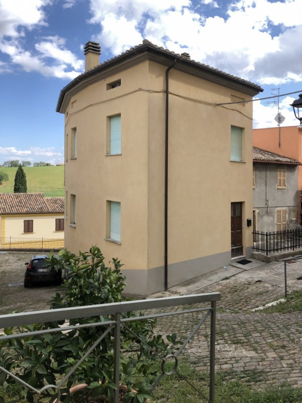 Doppelhaushälfte in Sant'Ippolito