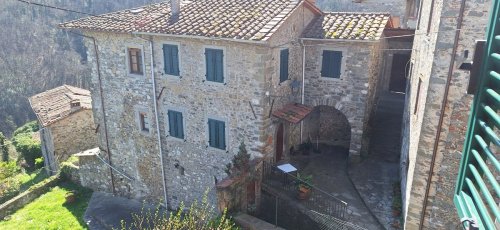 Huis in Borgo a Mozzano