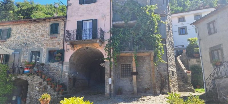 Cielo/Tierra en Bagni di Lucca