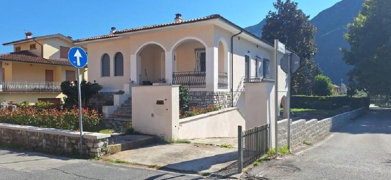 Villa en Borgo a Mozzano