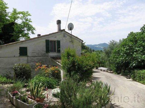 Huis op het platteland in Apiro