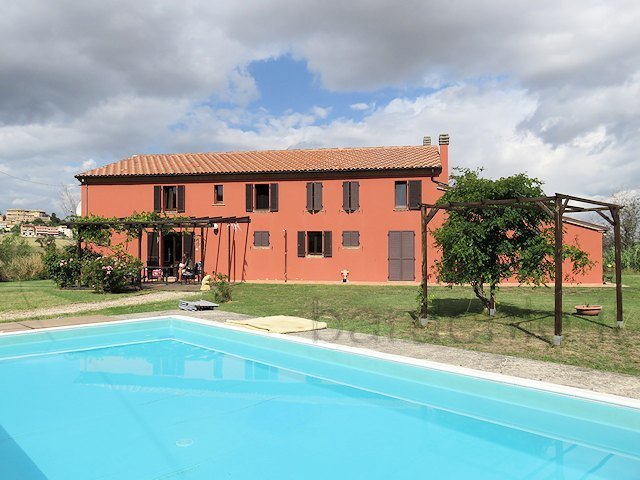 Casa de campo en Trecastelli