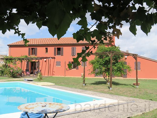 Country house in Trecastelli