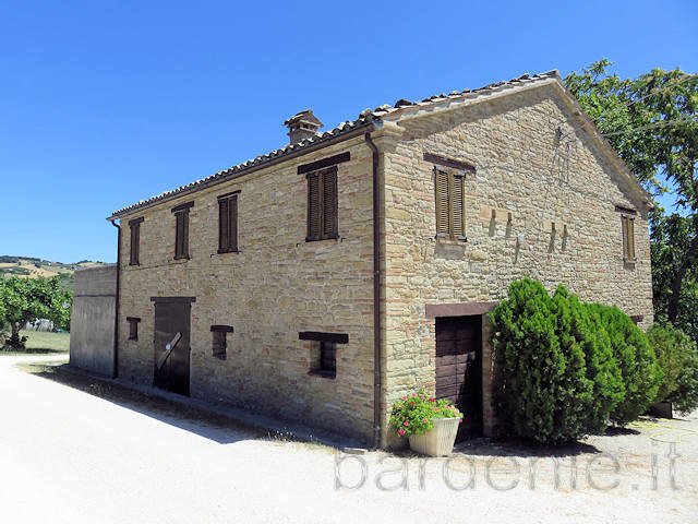 Casa de campo em Cupramontana