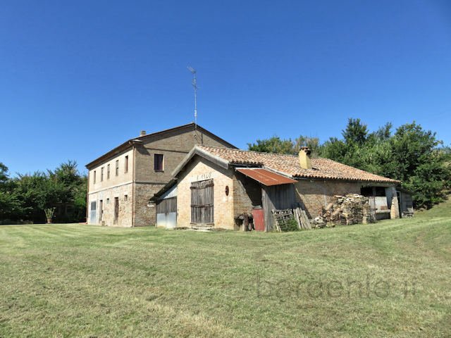 Сельский дом в Остра-Ветере