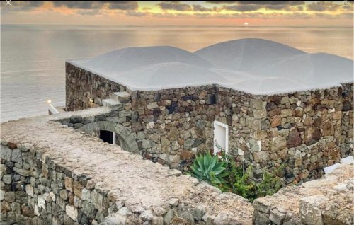 Steingebäude in Pantelleria