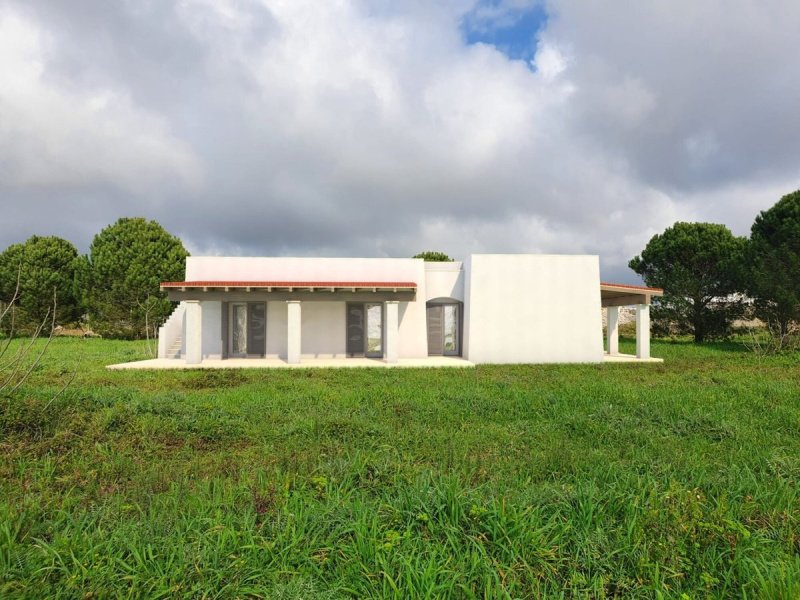 Вилла в Морчиано-ди-Леука