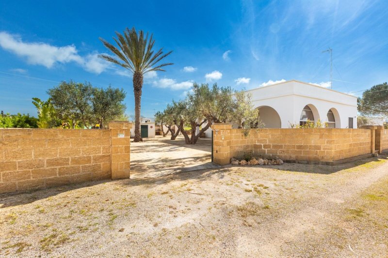Villa in Alliste