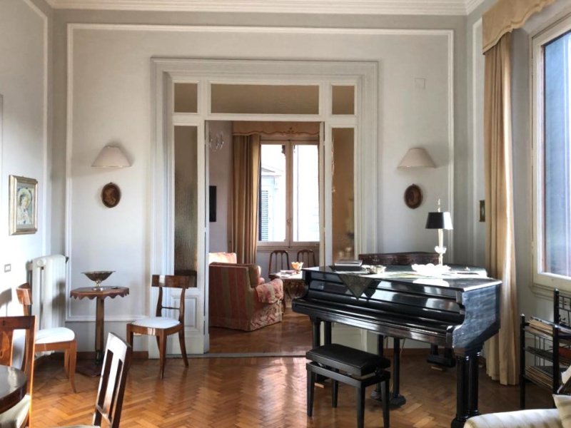 Historisk lägenhet i Florens