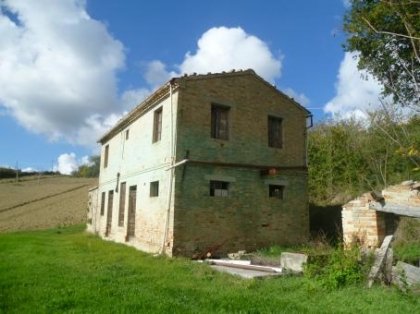 Bauernhaus in Monterubbiano