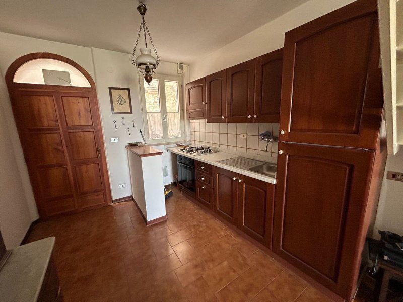 Крыша/земля в Карассай