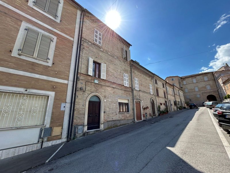 Крыша/земля в Карассай