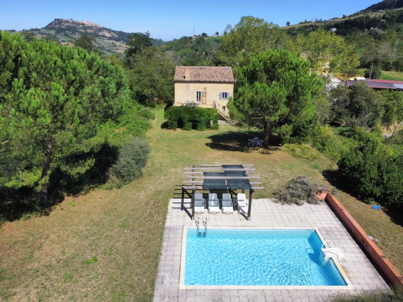 Farmhouse in Smerillo
