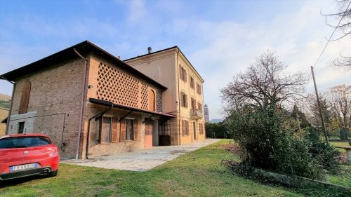 Villa i Mombaruzzo