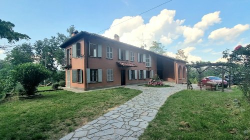 Detached house in Asti