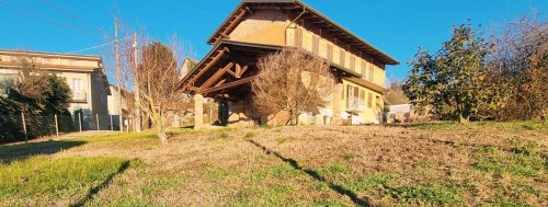 Country house in Cisterna d'Asti