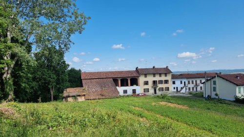 Huis in Belveglio