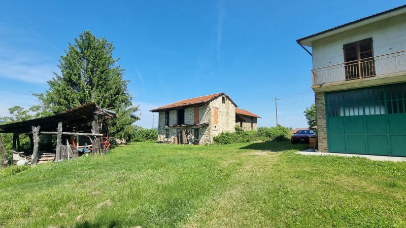 Maison individuelle à San Giorgio Scarampi