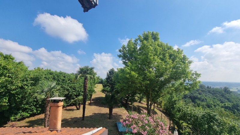 Casa semi-independiente en Rocca d'Arazzo