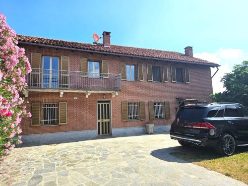 Casa semi-independiente en Rocca d'Arazzo