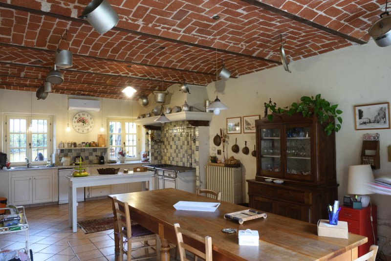 Casa de campo en Rocchetta Tanaro