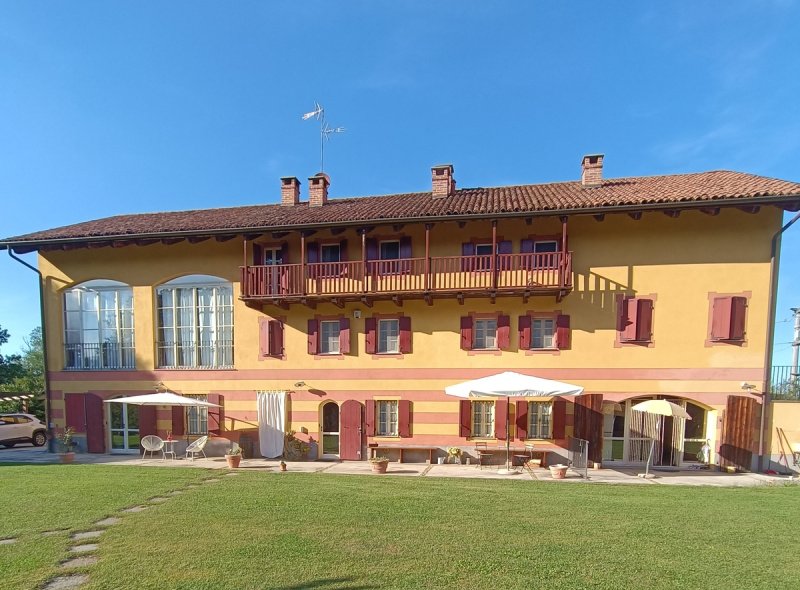 Casa de campo en Rocchetta Tanaro
