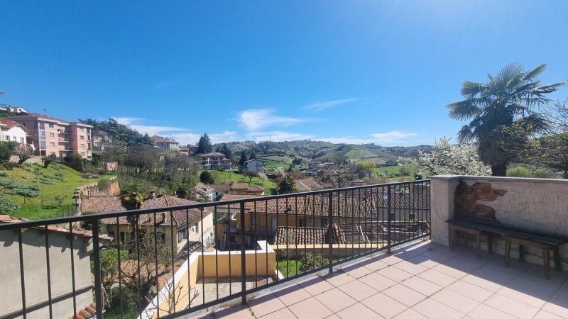 蒙贝尔切利房屋