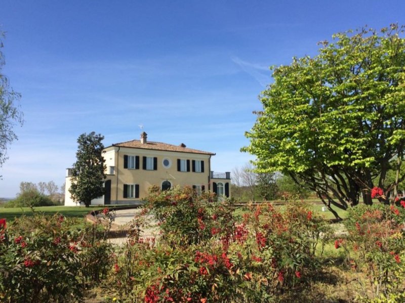 11 Bedrooms House for sale in Nizza Monferrato [799597] | Gate-away®