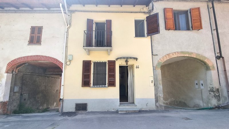 Casa semi indipendente a Montemagno