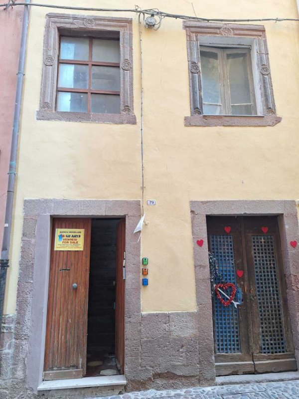 Casa semi indipendente a Bosa