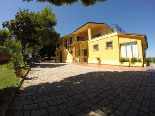 House in Potenza Picena