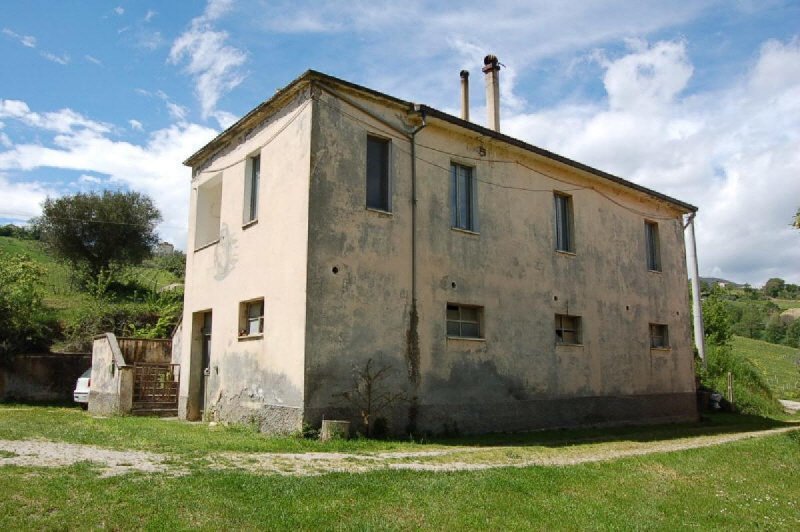 Bauernhaus in Castignano