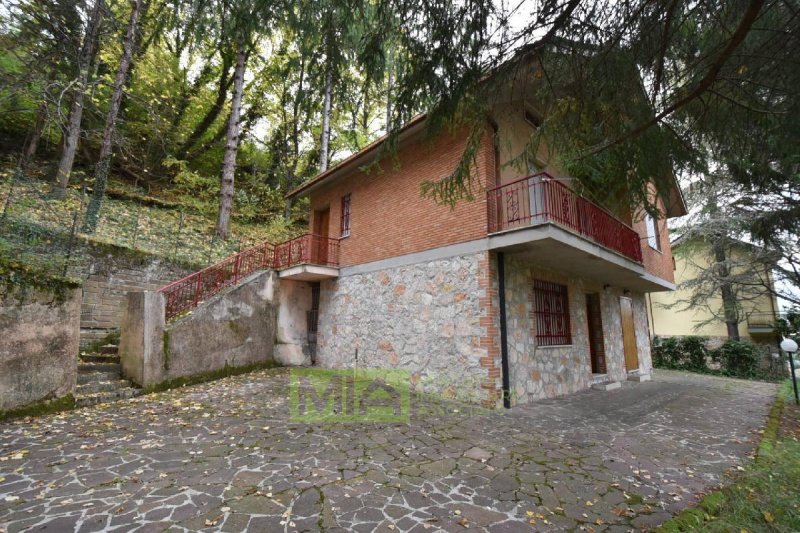 Detached house in Montefortino