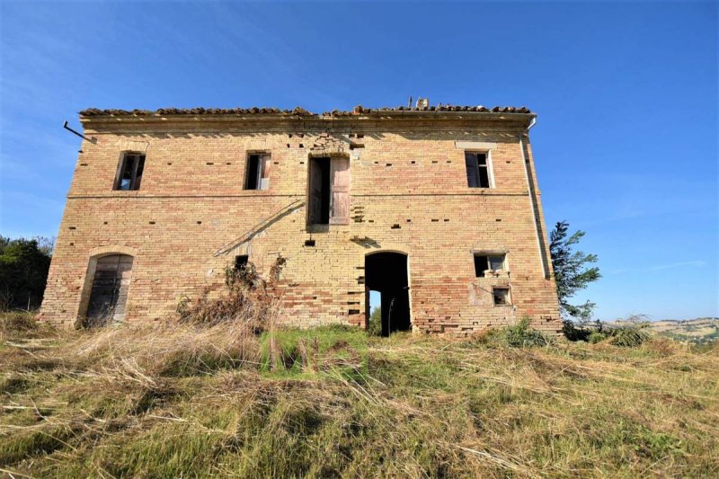 Klein huisje op het platteland in Mogliano