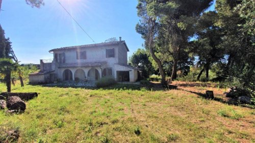 Klein huisje op het platteland in Civitanova Marche
