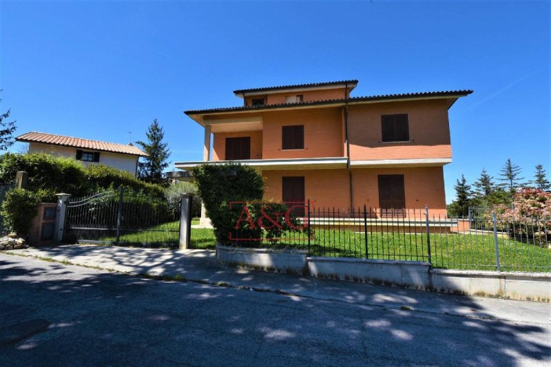 Villa a Falerone