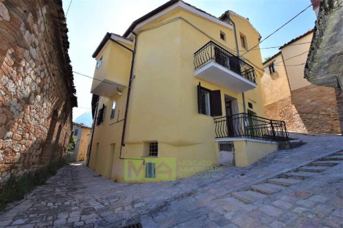 Detached house in Montefortino