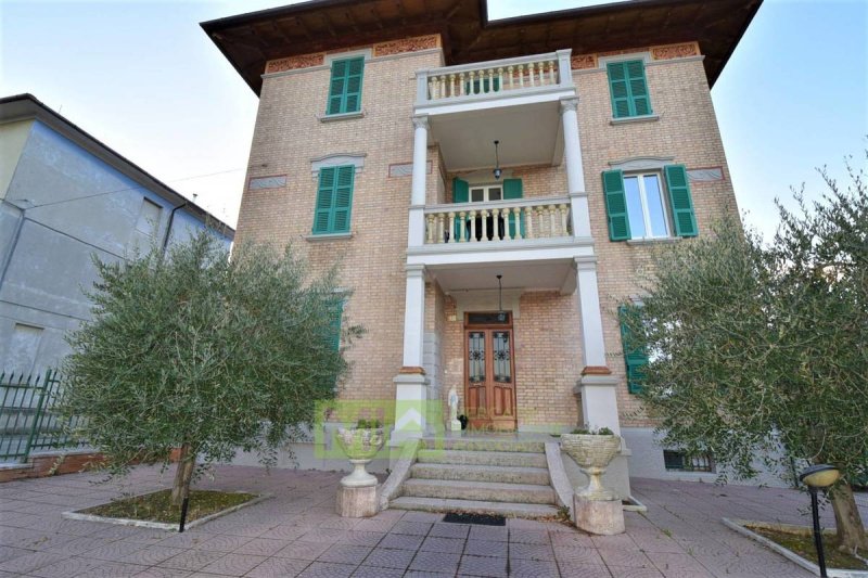 Villa en Santa Vittoria in Matenano