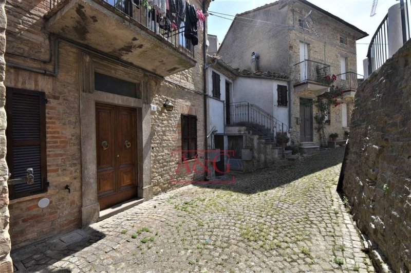 Lägenhet i Montefalcone Appennino