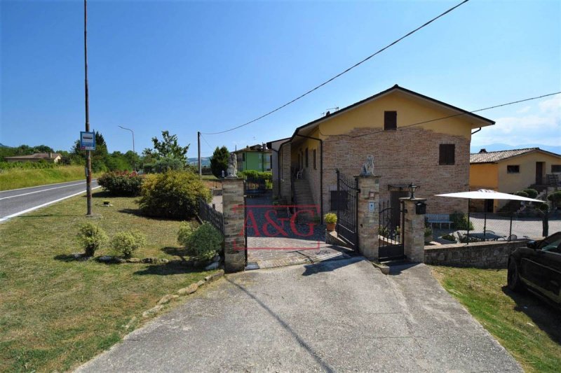 Особняк в Сервильяно