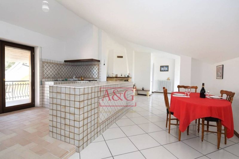 Apartamento en Monsampietro Morico