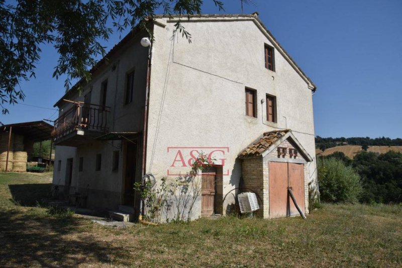 Villa i Amandola