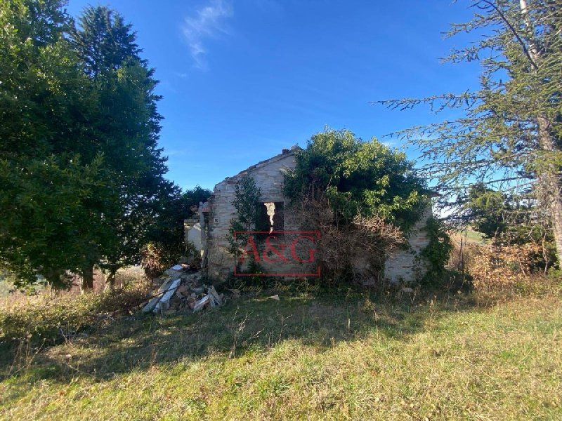 Casa indipendente a Ripe San Ginesio
