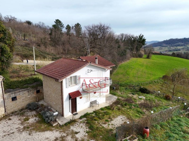 Maison individuelle à Montefalcone Appennino
