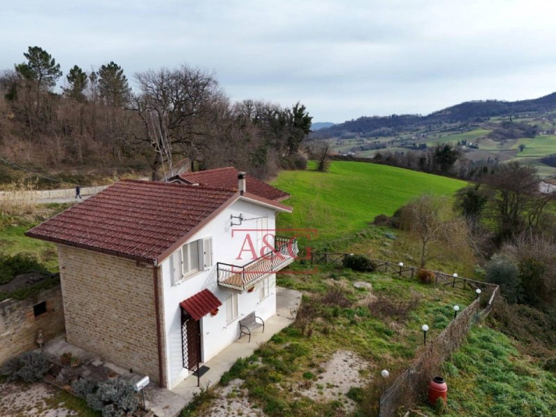 Maison individuelle à Montefalcone Appennino