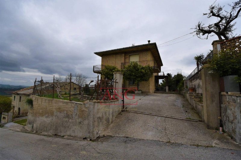 Casa independiente en Ponzano di Fermo
