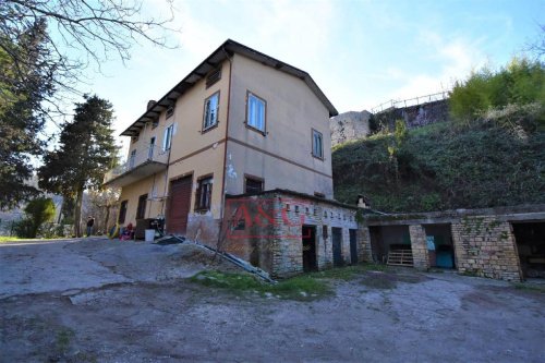 Maison individuelle à Montelparo