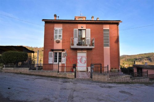 Maison individuelle à Sarnano