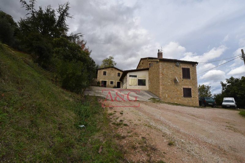 Casa de campo en Penna San Giovanni